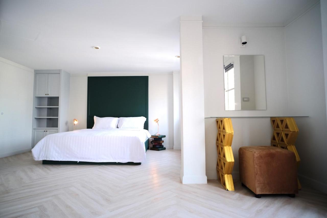 Baan Khun Pra Duplex Rm3 Bangkok Apartment Exterior photo