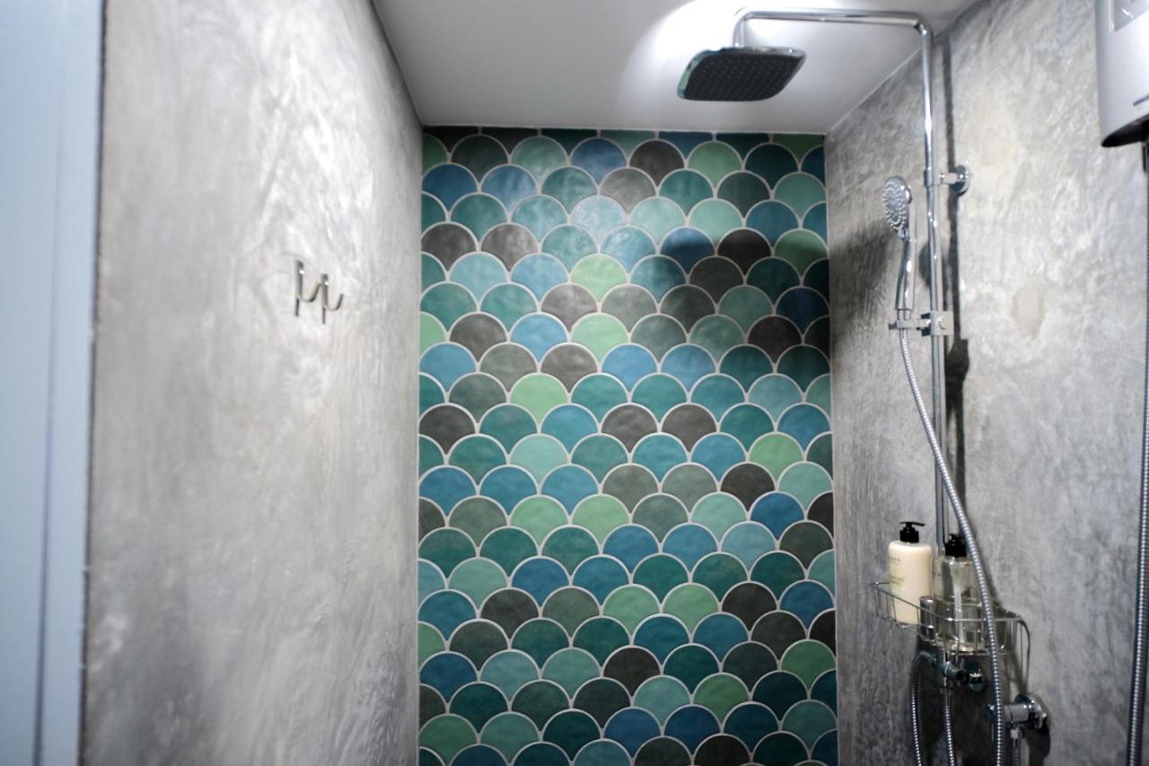 Baan Khun Pra Duplex Rm3 Bangkok Apartment Exterior photo
