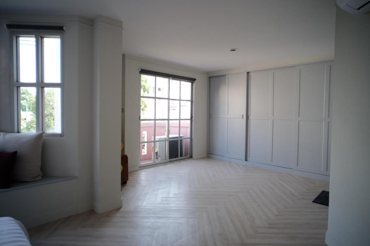 Baan Khun Pra Duplex Rm3 Bangkok Apartment Exterior photo