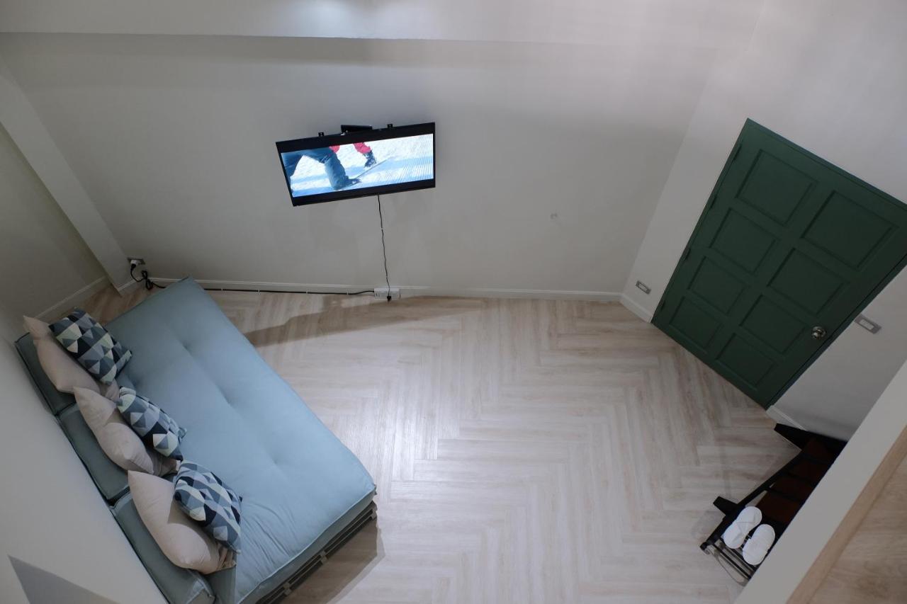 Baan Khun Pra Duplex Rm3 Bangkok Apartment Exterior photo