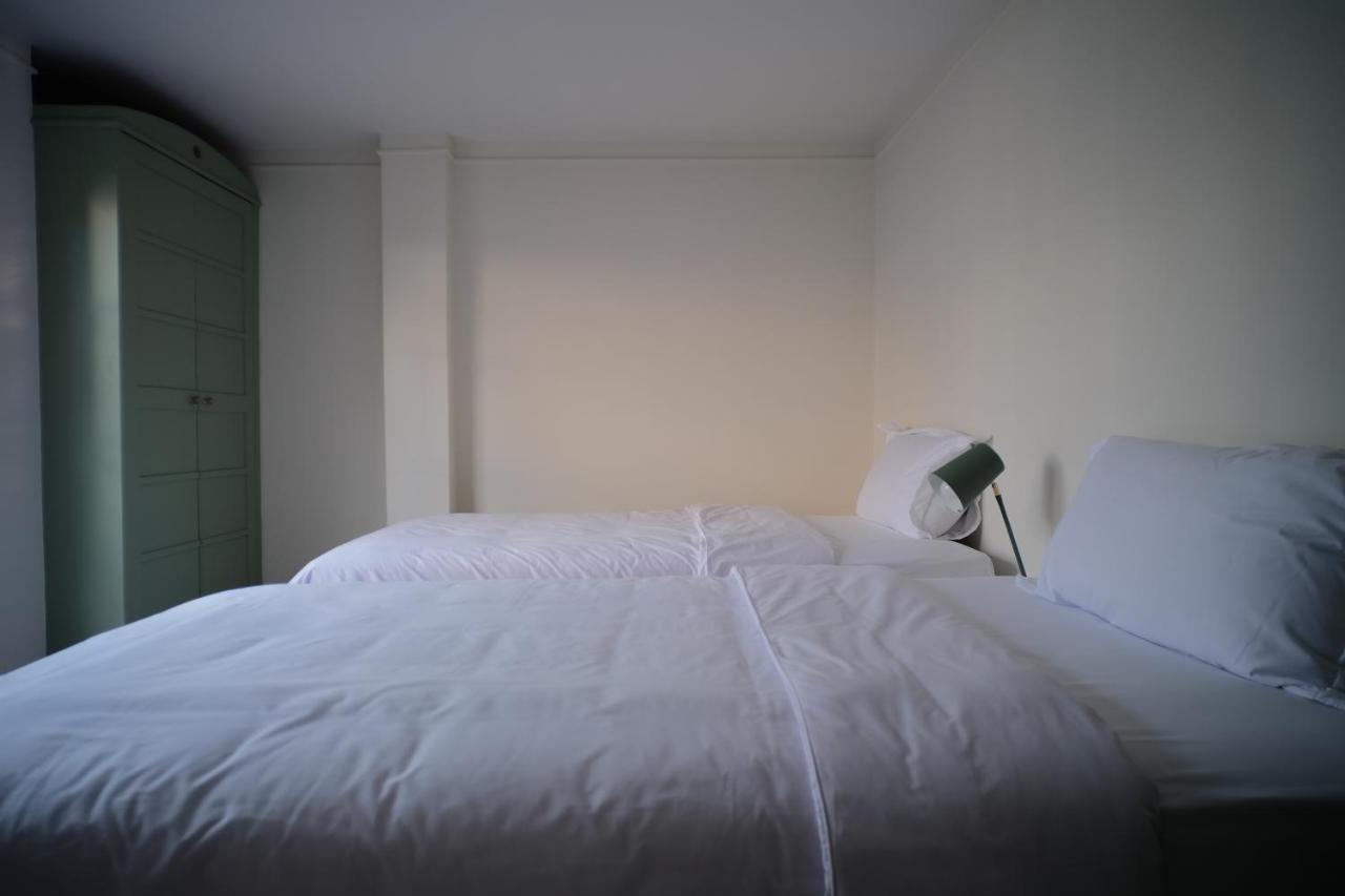 Baan Khun Pra Duplex Rm3 Bangkok Apartment Exterior photo